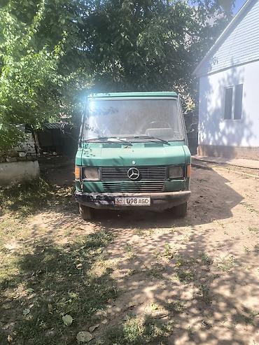 буксир машина: Грузовик, Mercedes-Benz, Стандарт, 3 т, Б/у — 2