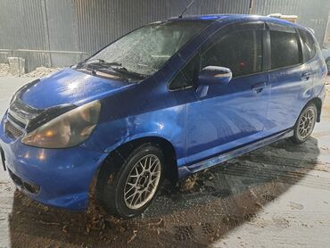 куплю машину в рассрочку бишкек: Honda Fit: 2003 г., 1.5 л, Вариатор, Бензин, Хэтчбэк