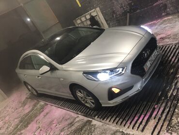 Hyundai: Hyundai Sonata: 2018 г., 2 л, Автомат, Газ, Седан — 1