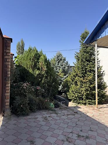 Продажа коттеджей и домов: Просторный дом, 22 сотки с. Ленинское Особенности и планировка: - — 18