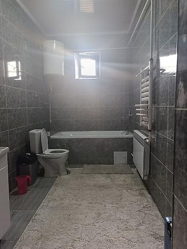 Продажа коттеджей и домов: 6 комнат и более, 120 м², 5 соток, Бишкек, Ак-Босого ж/м Собственник — 23