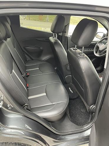 Chevrolet: Chevrolet Spark: 2020 г., 1 л, Вариатор, Бензин, Хэтчбэк — 12