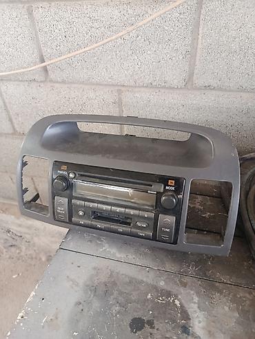 Продаю рамку с рабочей магнитолой JBL от Камри 30-35.
цена 1000 сом