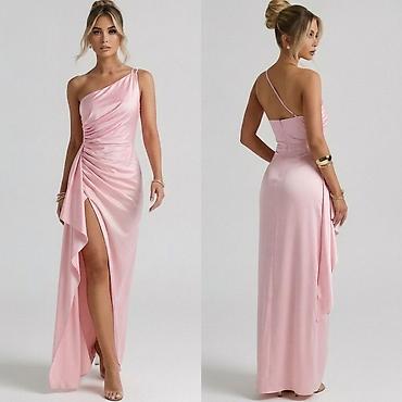 duga 9: Elegantna duga haljina na jedno rame
2800 din
S M L — 4