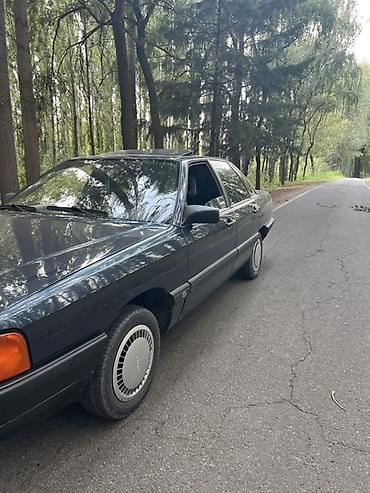 lada 2115: Audi 100: 1986 г., 1.8 л, Механика, Бензин, Седан — 3
