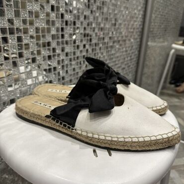 обувь оргинал: Сабо шлепки Zara 37 размер В отличном состоянии Разгружаю гардероб