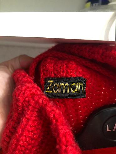 pull bear: Вязанная жилетка от Zaman. Теплая, стильная. Цвет красный. Б/у на — 3