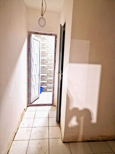 Anbar və emalatxanalar: Binəqədi rayonu, Biləcəri qəsəbəsi, ”Məmməd oğulları” fabrikinin yaxın — 9