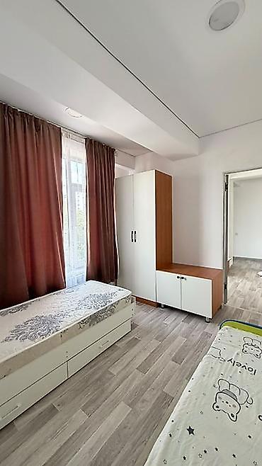 flat osh: Аламединский рынок Сдается 2х ком квартира Этаж: 3/3 Серия — 7
