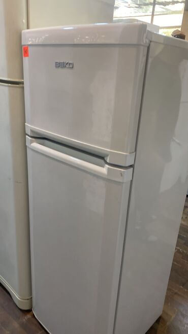 beko: Beko iki qapılı soyuducu - Brend: Beko - Rəng: ağ - Üst hissə