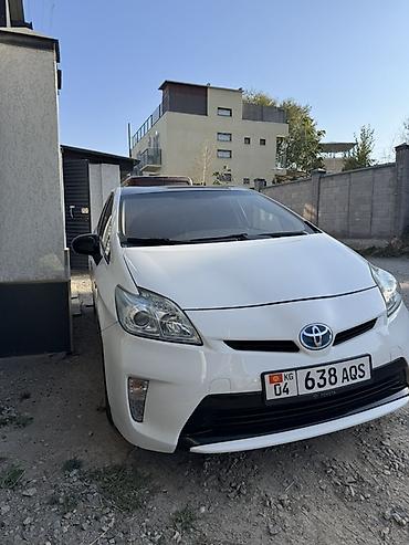 honda crv 1 ош: Toyota Prius: 2015 г., 1.8 л, Автомат, Гибрид, Хэтчбэк — 8