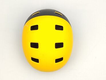 Używany kask rowerowy marki BTWIN w bardzo dobrym stanie. Kask jest w