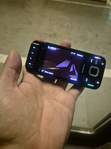 Boşqablar: Nokia N85, 8 GB, rəng - Qara, Düyməli, Sənədlərlə