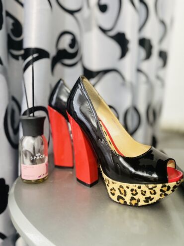 обувь лолита: Туфли 35, цвет - Черный