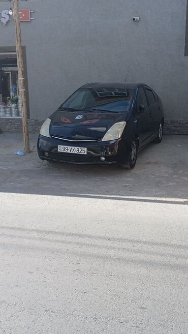 xacmaz heyet evleri: Salam maşın gündelik 25m arendaya verilir depazit 250m+30m davernus