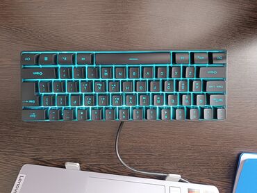 laptoplar: 61 switch RGB klaviatura!! Olduqca yığcamdır.Her bir düyməsi