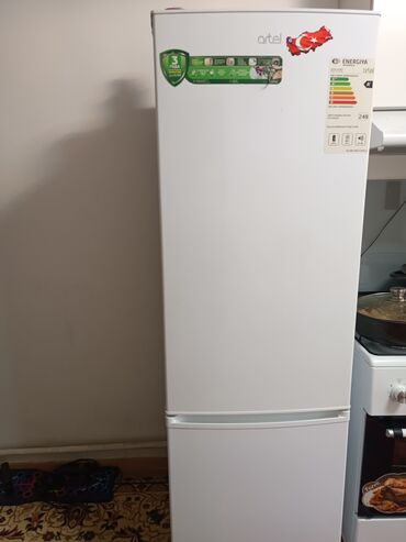 Холодильники: Холодильник Artel, Б/у, Двухкамерный, 60 * 190 * 55
