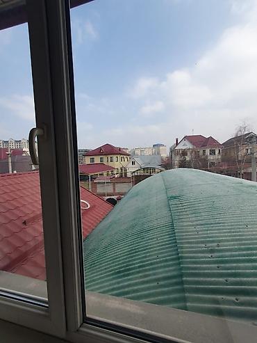 Продажа коттеджей и домов: Продается два 2 этажных особняка. р-н мкр.Джал, по — 21