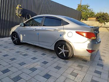 купить серную кислоту: Hyundai Solaris: 2014 г., 1.4 л, Автомат, Бензин, Седан — 2