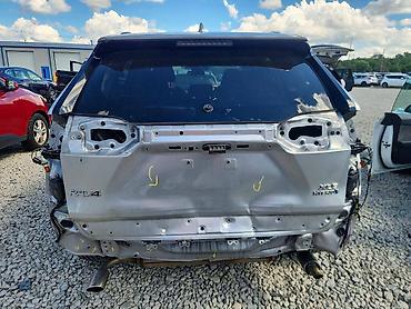 inter: Toyota RAV4: 2020 г., 2.5 л, Автомат, Гибрид — 6