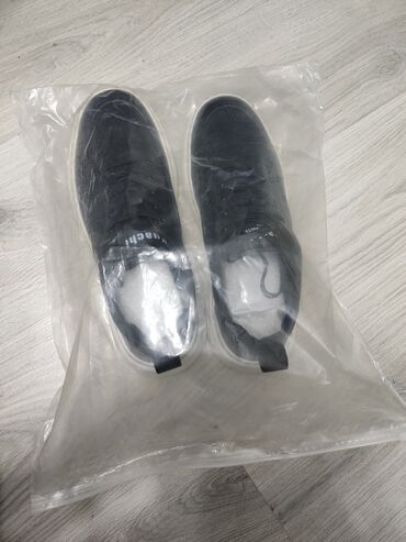 Women's Sneakers and athletic shoes: Ölçü: 42, rəng - Qara, Yeni -da lalafo.az — 9 Women's Sneakers and athletic shoes: Ölçü: 42, rəng - Qara, Yeni — 9