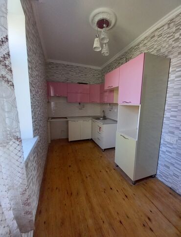 Həyət evləri və villaların satışı: Məmmədli 3 otaqlı, 100 kv. m, Orta təmir — 3