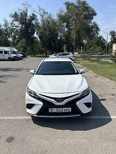 Toyota Camry: 2020 г., 2.5 л, Автомат, Бензин, Седан