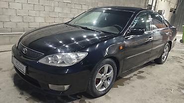 Toyota Camry: 2005 г., 2.4 л, Механика, Газ, Седан