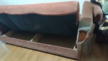 мяхкий мебель: Диван-кровать, цвет - Коричневый, Б/у