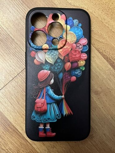 Mətbəx texnikası: Bu, iPhone 15 Pro üçün nəzərdə tutulmuş, qara rəngli, silikon