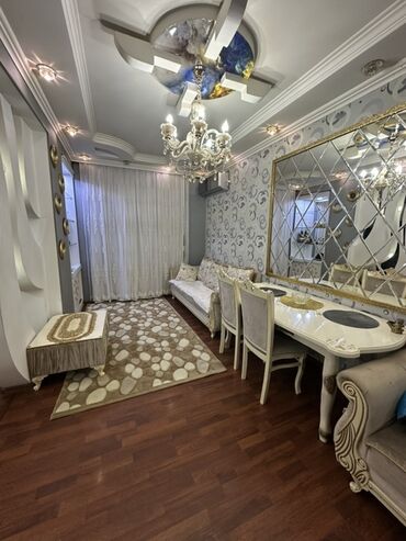 Uzunmüddətli kirayə mənzillər: Mətbəx hissəsində ağ rəngli modul mebellərlə təchiz olunmuş, qara -da lalafo.az — 2 Uzunmüddətli kirayə mənzillər: Mətbəx hissəsində ağ rəngli modul mebellərlə təchiz olunmuş, qara — 2