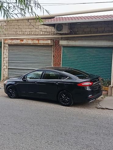 ford fusion qapi: Ford Fusion sedan – qara rəng, 4 qapılı, şəhər və magistral üçün — 4
