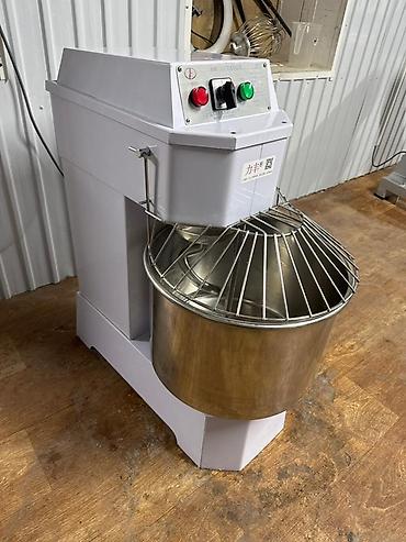 Тестораскаточные аппараты: Тестораскаточная машина (dough sheeter) модель E630 Профессиональная — 14