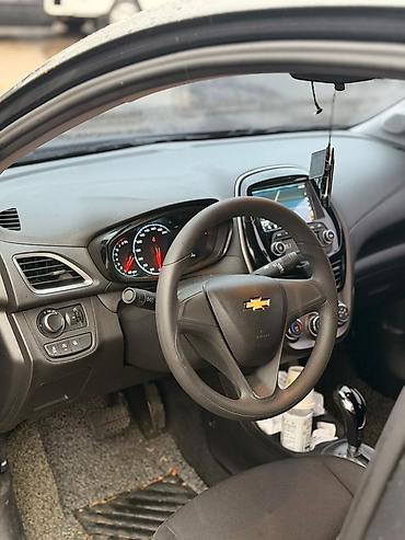 spark 2021: Chevrolet Spark: 2019 г., 1 л, Автомат, Бензин, Хэтчбэк — 8