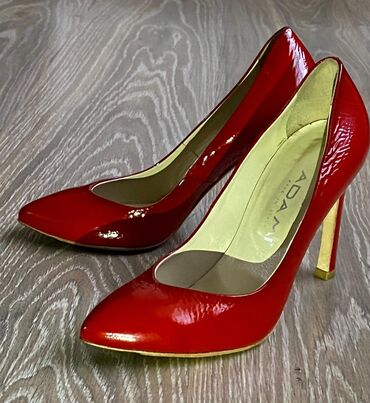 женские красивые туфельки: Туфли 36, цвет - Красный