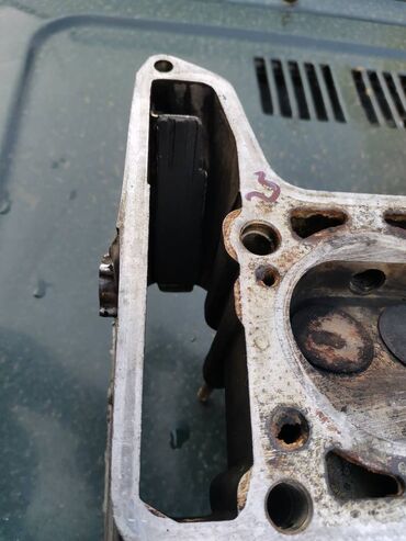 Auto delovi: Glava motor Lada 2121,21213 Niva br.3. Polovna, ocuvana. Skinuta sa — 13