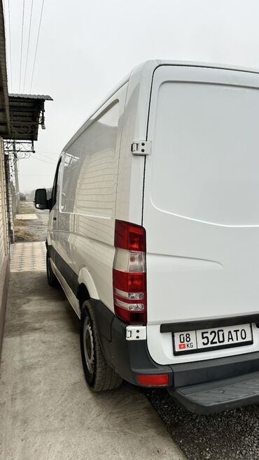 Легкий грузовой транспорт: Легкий грузовик, Mercedes-Benz, Стандарт — 4