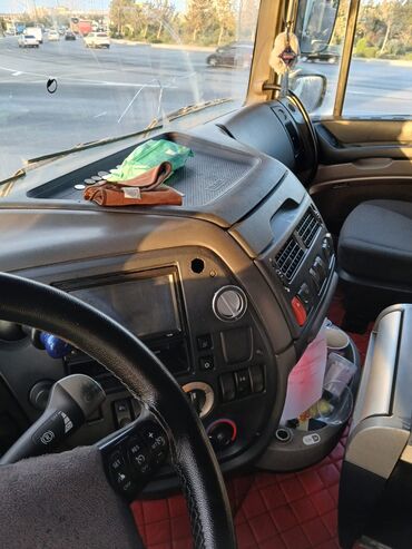 Tırlar: DAF XF traktor + soyuduculu yarımqoşqu - Marka/model: DAF XF (çekici) — 13