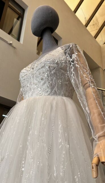 свадебное фата и перчатка: Новое свадебное платье, размер XS-S, не ношеное, сшитое на заказ, на