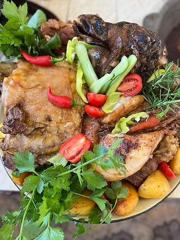 Баранина: Готовим Таш кордо на заказ.Блюдо украшено свежей зеленью, кольцами — 7