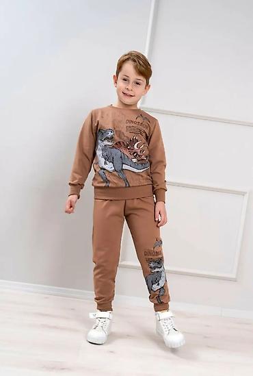 Komplet trenerke: Dečiji komplet trenerke – više modela - Dva dizajna: 1) Sonic — 21