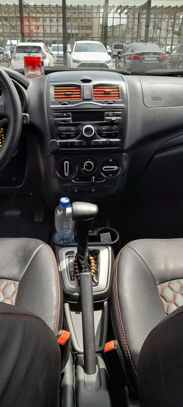 VAZ (LADA): Lada Granta sedan - Kuzov: qəhvəyi rəng, kompakt sedan - — 2