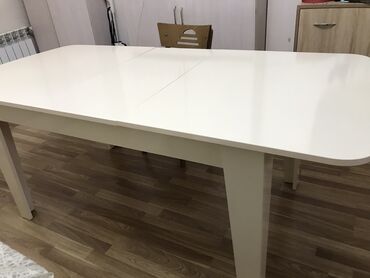 Masalar: Qonaq masası, Yeni, Dördbucaq masa, Türkiyə