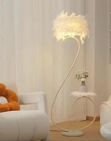 Торшеры и напольные светильники: Торшер Meaterli с мини-столиком и декоративным абажуром из перьев - — 3