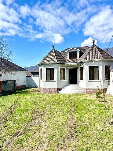 Günlük kirayə evlər: 110 kv. m, 3 otaqlı — 3