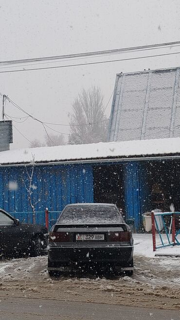 Audi: Audi 80: 1990 г., 1.8 л, Механика, Бензин, Седан — 4