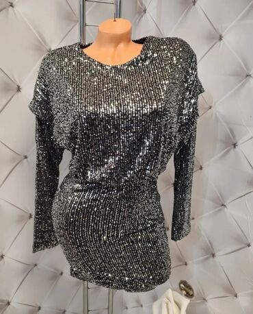 Haljine: 0101 Brand M, bоја - Srebrna, Koktel, klub, Dugih rukava — 1