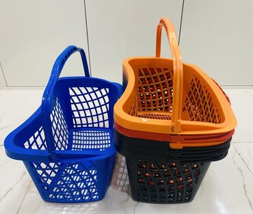 İnformatika: Mağaza sebetleri ( rengli plastik ) Uzunluğu 53 sm Eni 32 sm Derinliyi