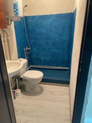 дом у озера: 25 м², 1 комната, Забор, огорожен, Утепленный