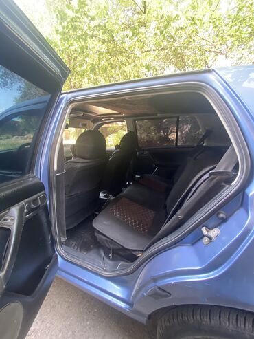 запчасти на опель вектра а: Volkswagen Golf: 1993 г., 1.8 л, Механика, Бензин, Хэтчбэк